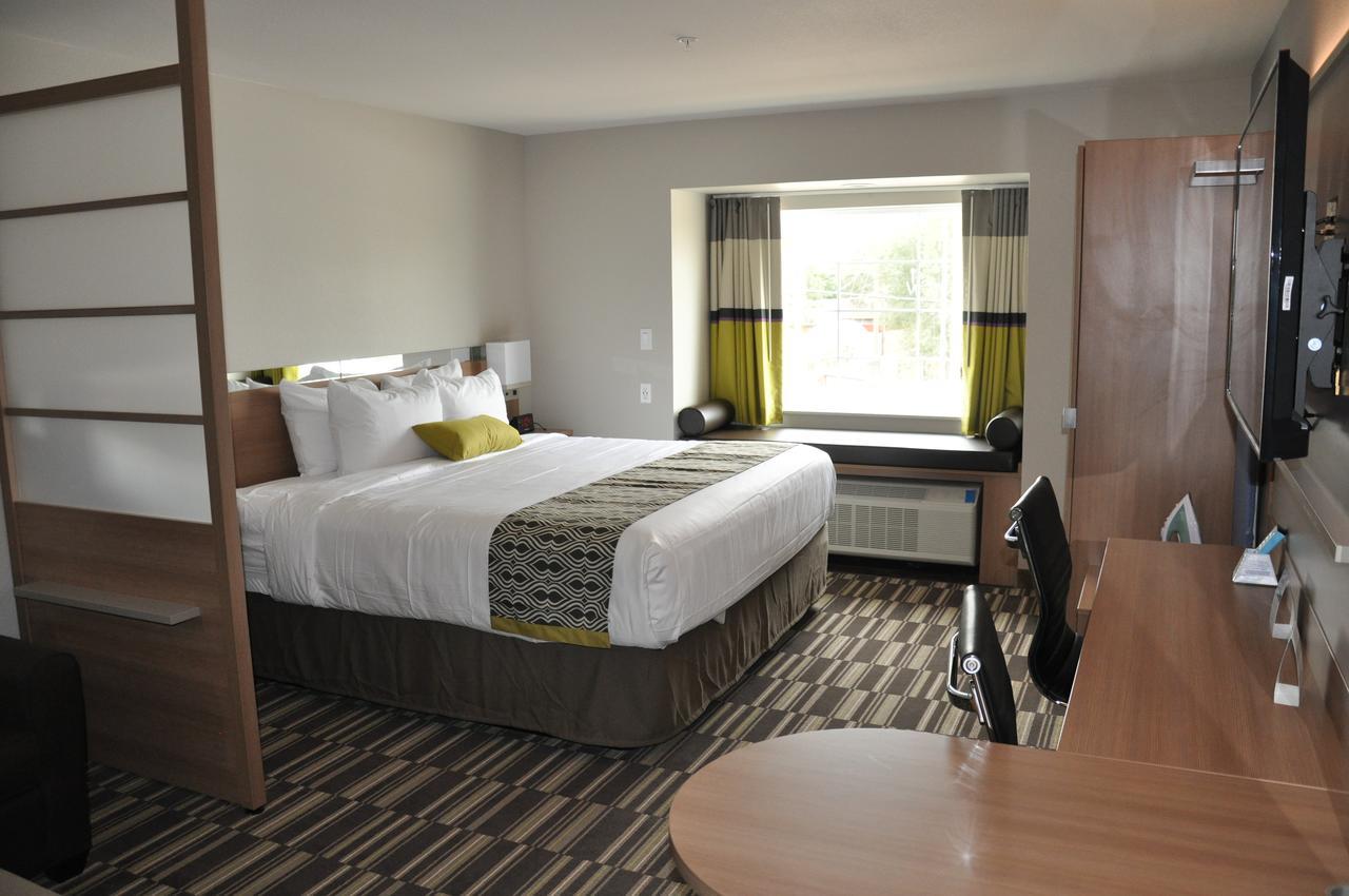 Microtel Inn & Suites By Wyndham Lubbock Exteriör bild