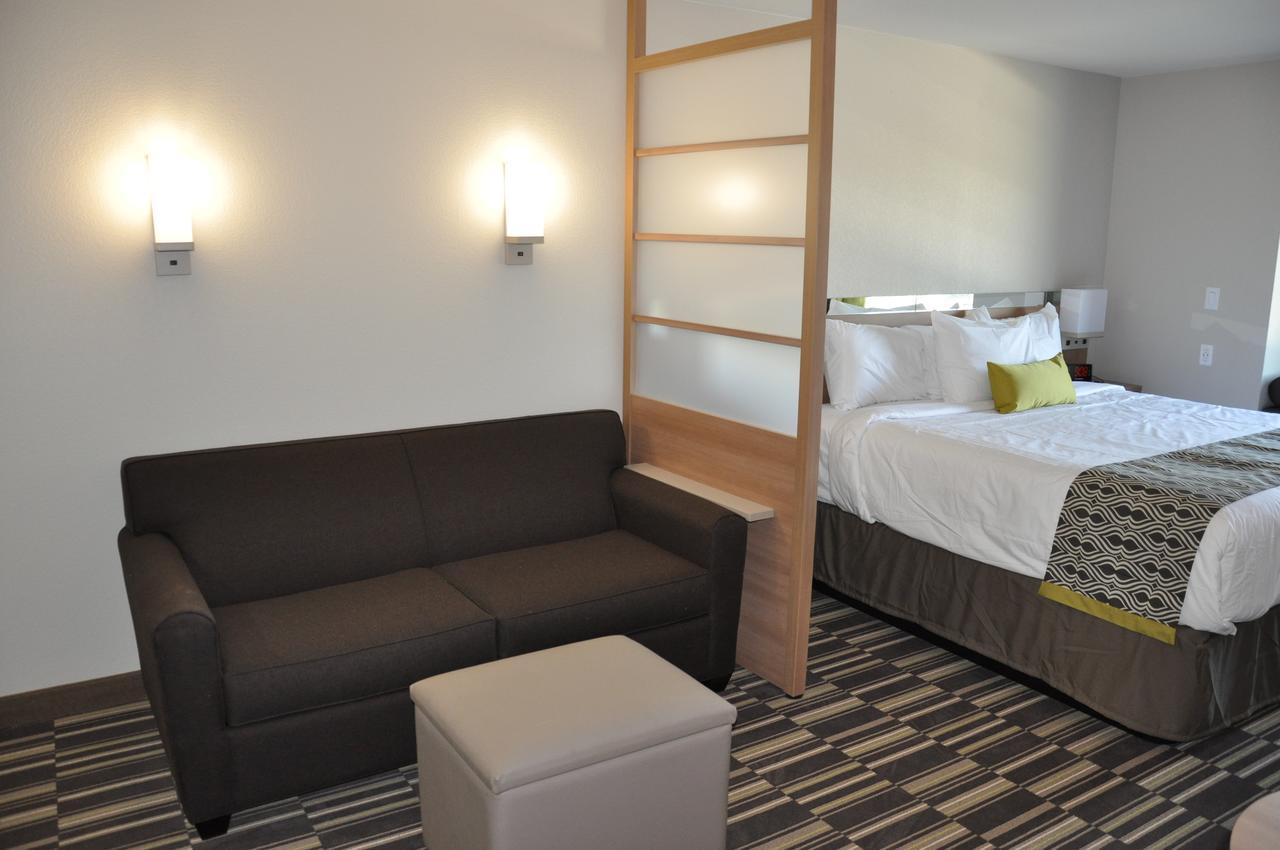 Microtel Inn & Suites By Wyndham Lubbock Exteriör bild