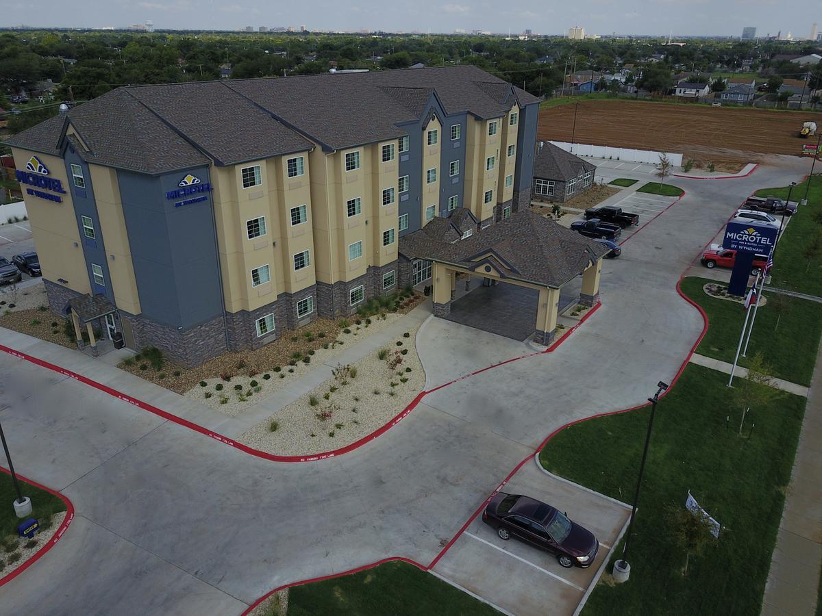 Microtel Inn & Suites By Wyndham Lubbock Exteriör bild
