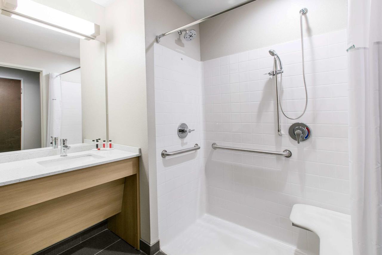Microtel Inn & Suites By Wyndham Lubbock Exteriör bild