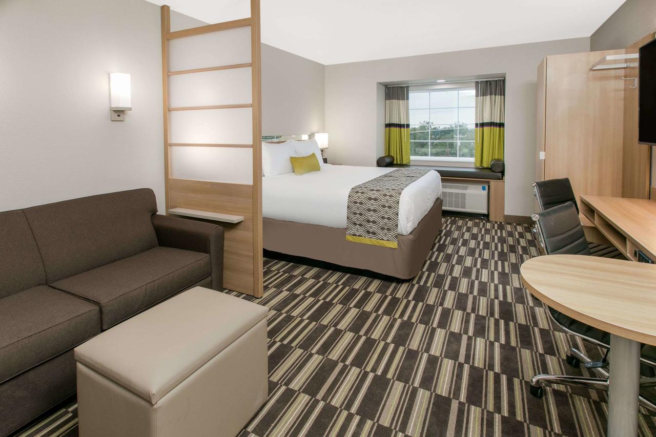 Microtel Inn & Suites By Wyndham Lubbock Exteriör bild