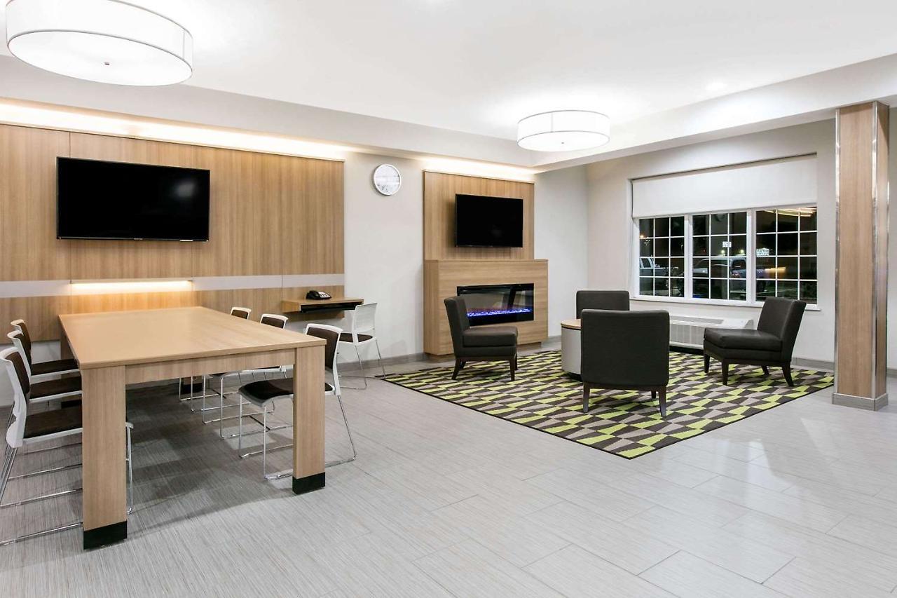 Microtel Inn & Suites By Wyndham Lubbock Exteriör bild