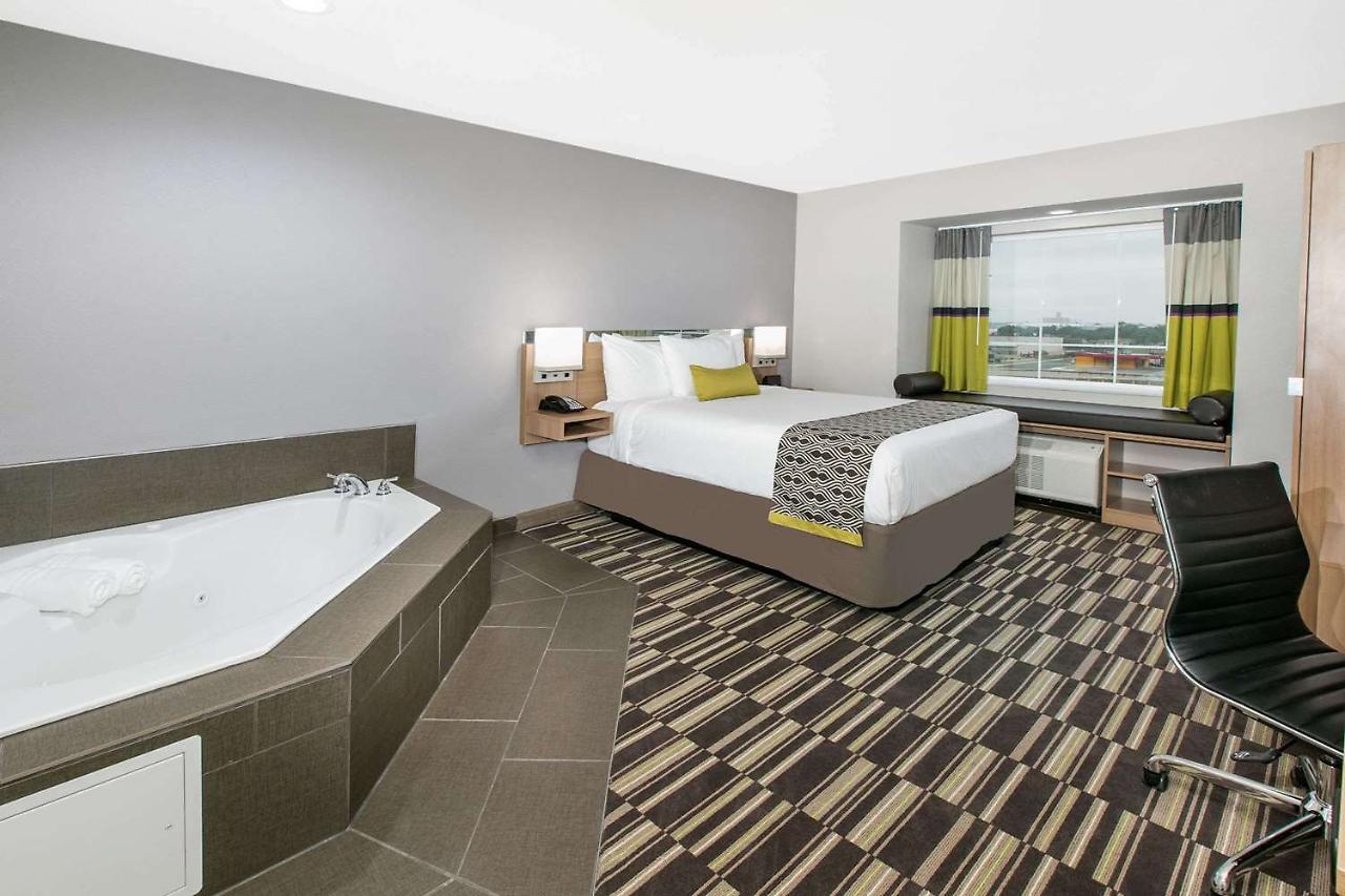 Microtel Inn & Suites By Wyndham Lubbock Exteriör bild