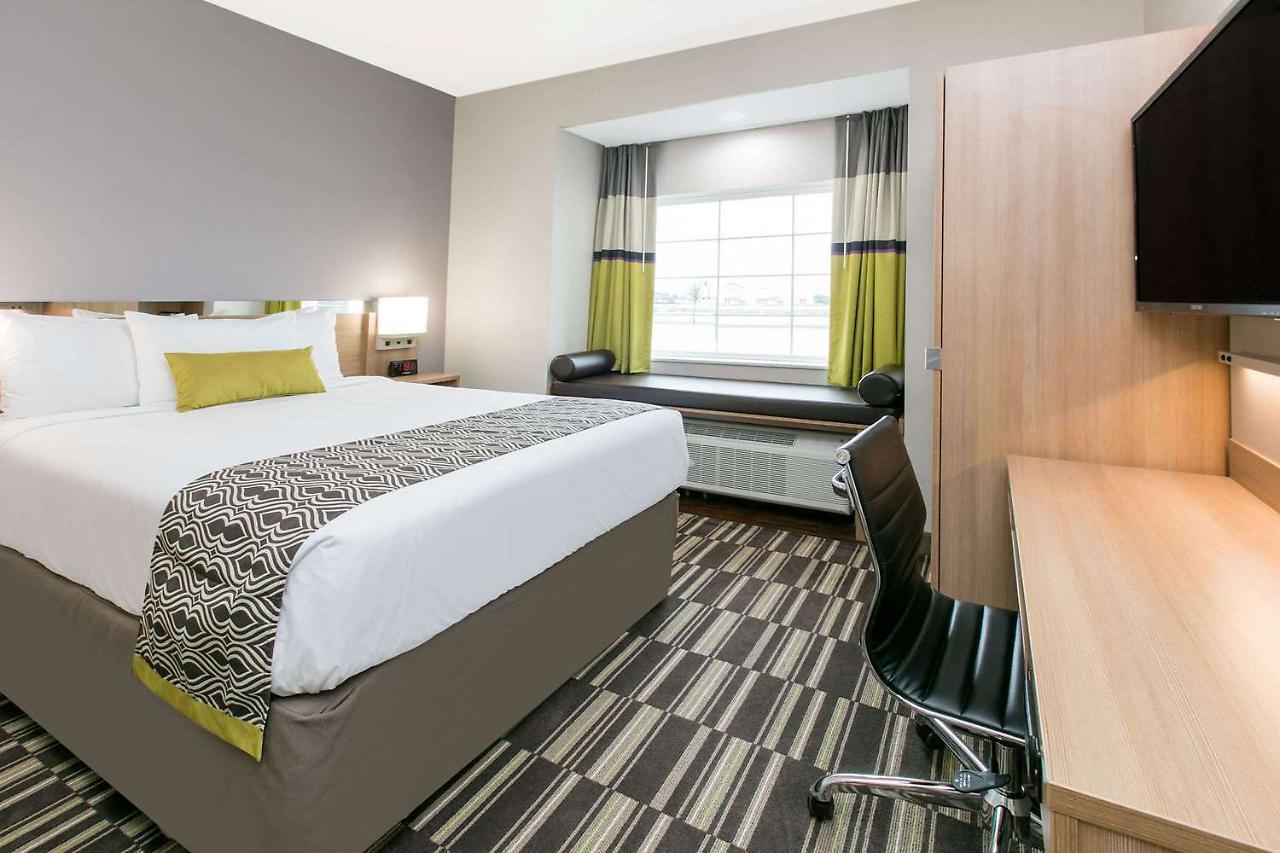 Microtel Inn & Suites By Wyndham Lubbock Exteriör bild